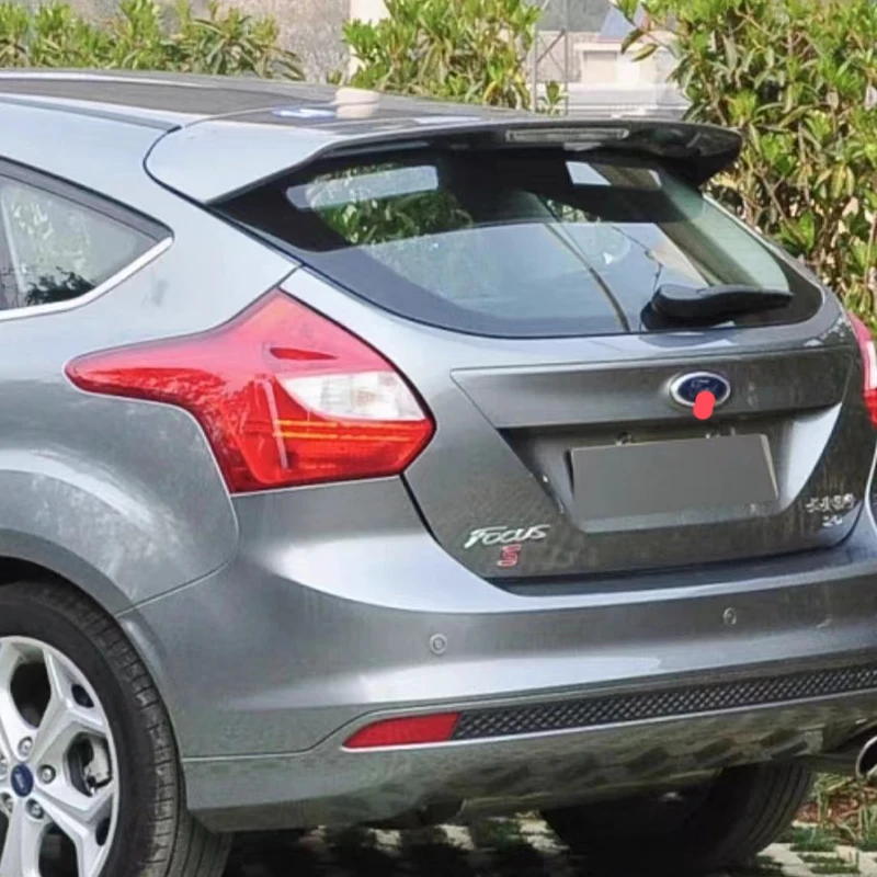 Alerón trasero carbono Ford Focus ST 2012-2017 - imagen 5