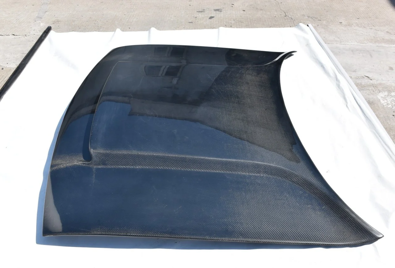 Capó fibra carbono ventilado para Dodge Challenger SRT - imagen 2