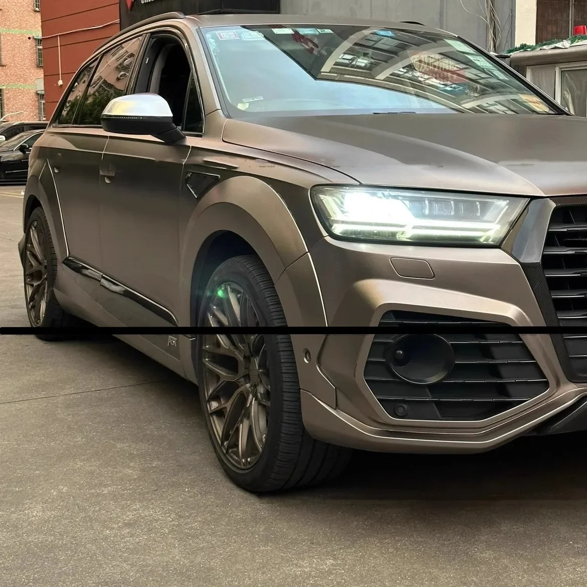 Kit de cuerpo de resina, conjunto de labio de parachoques delantero y trasero para Audi Q7 2016-2019, falda lateral de guardabarros Eyerbrow modificada, accesorios para automóviles - imagen 3