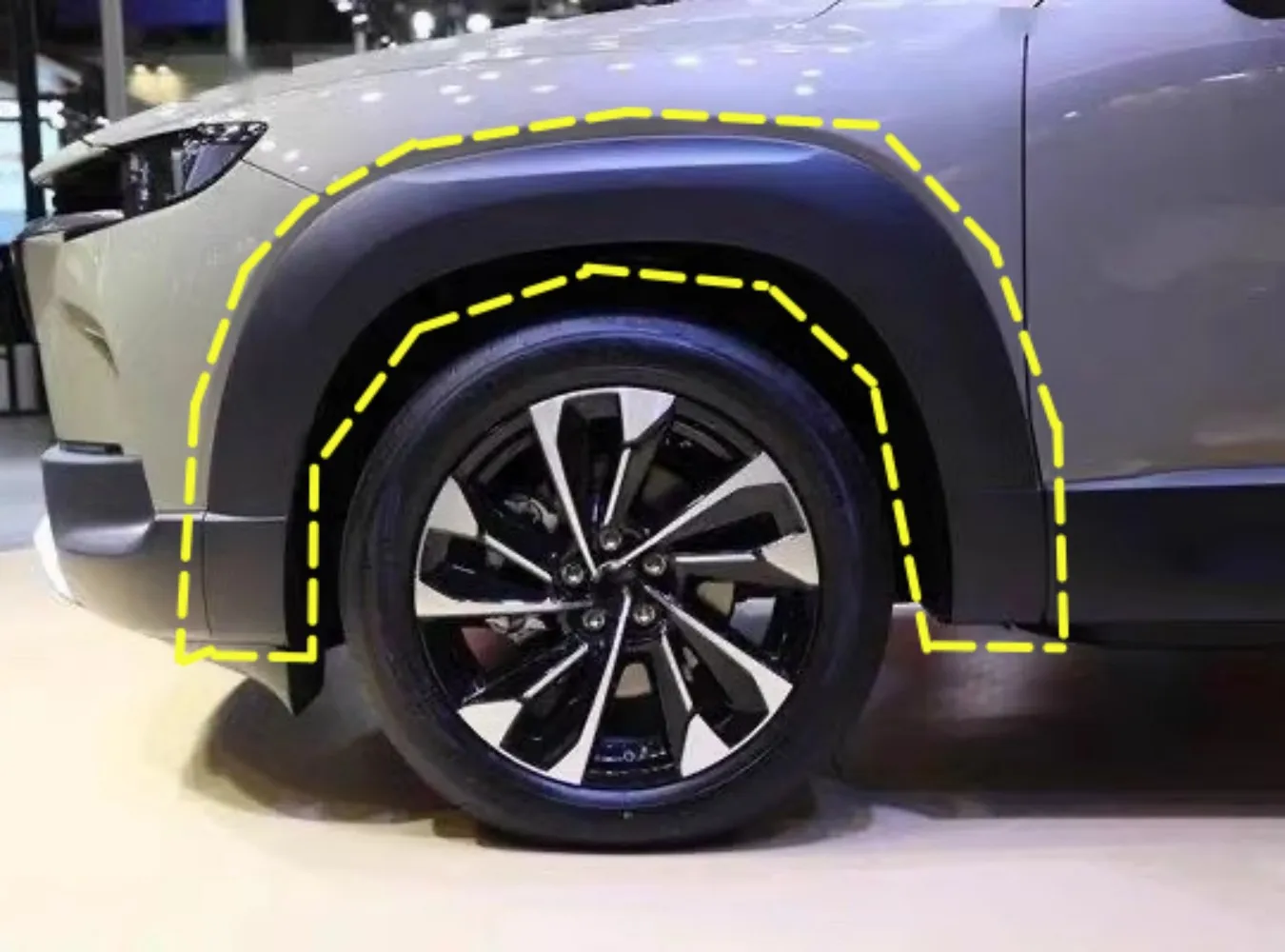 Protector cejas de rueda antiarañazos Mazda CX-50 - imagen 4
