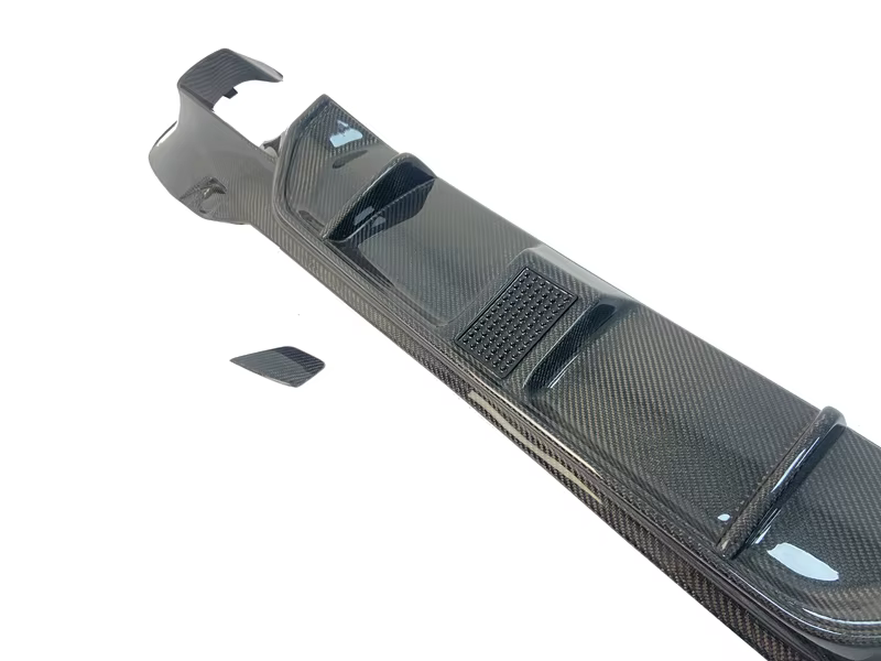 Labio difusor KHL de fibra de carbono con LED para BMW M5 F90 - imagen 3