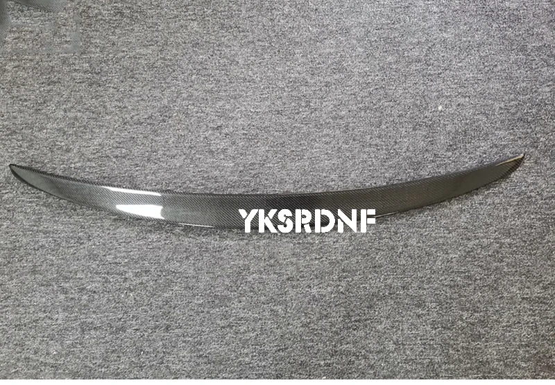 Alerón trasero de fibra de carbono Mercedes Clase S W222 vista lateral