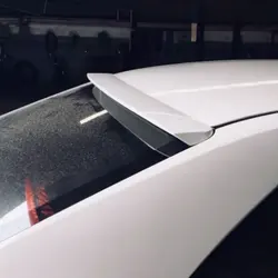 Alerón de techo negro Toyota Corolla Sedan 2014-2018