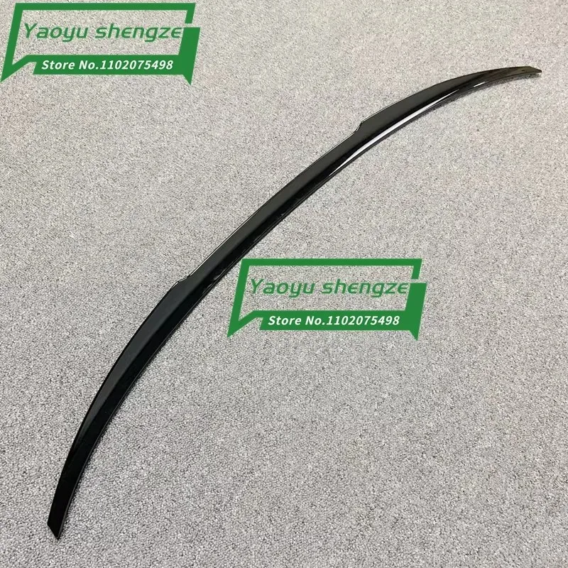 Instalación del spoiler en la parte trasera