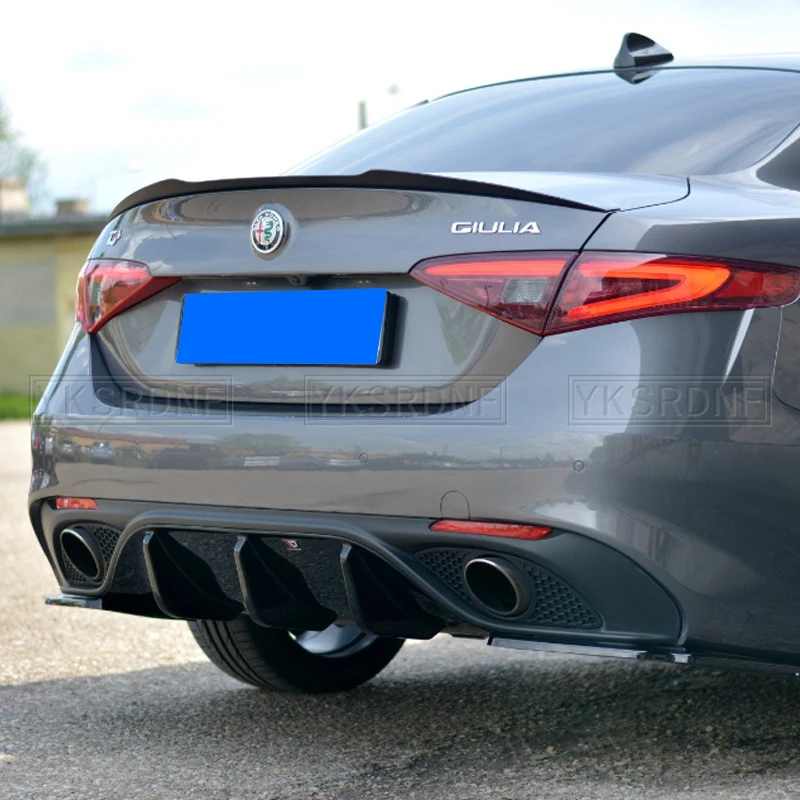 Alerón maletero fibra carbono negro brillante – Alfa Romeo Giulia Sedan 2015-2023 - imagen 3