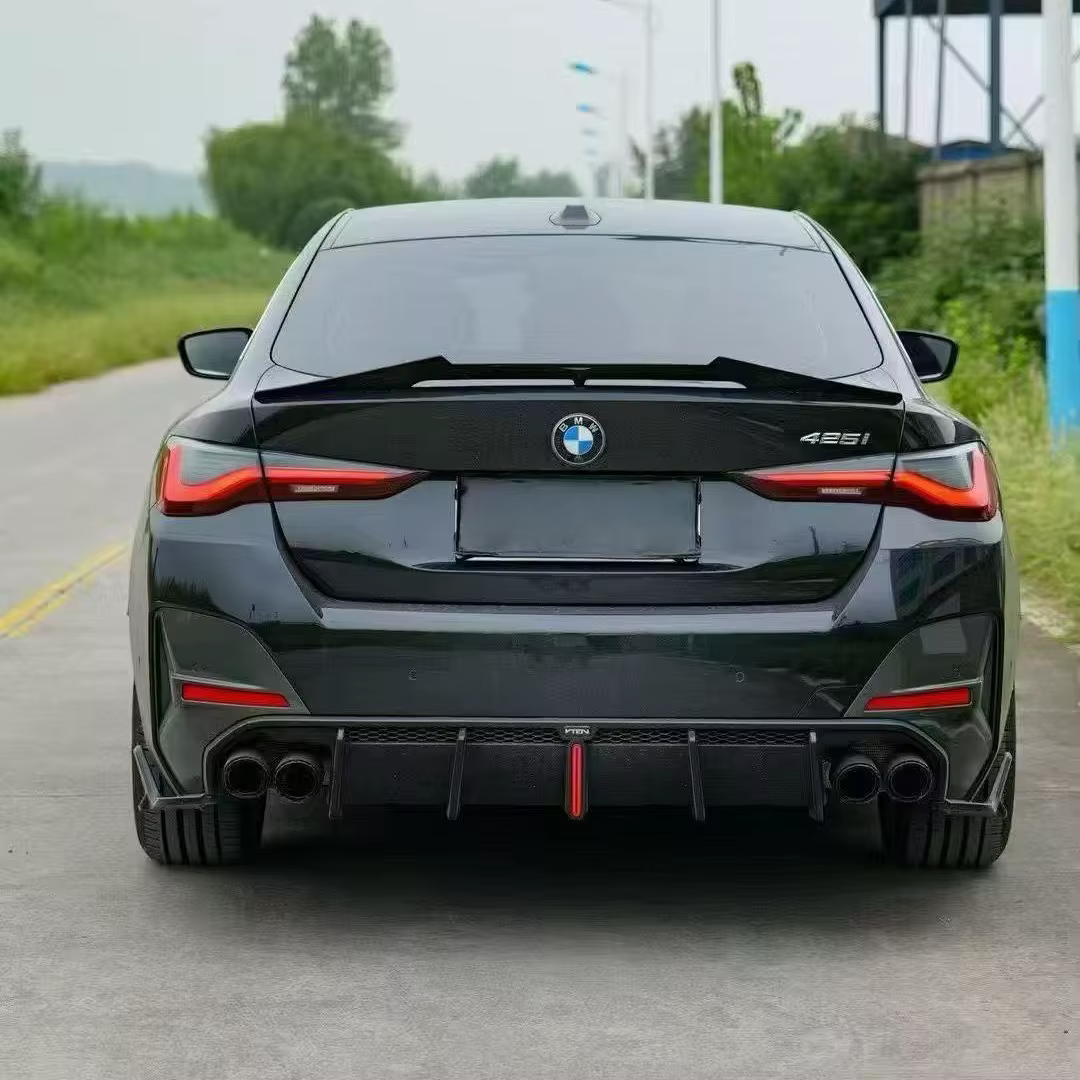 Kit de carrocería BMW Serie 4 G22/G26 con difusores y alerón - imagen 4