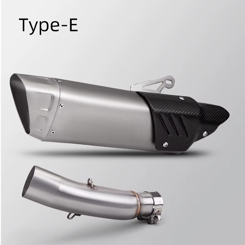 Comparativa de tamaño del escape CB300