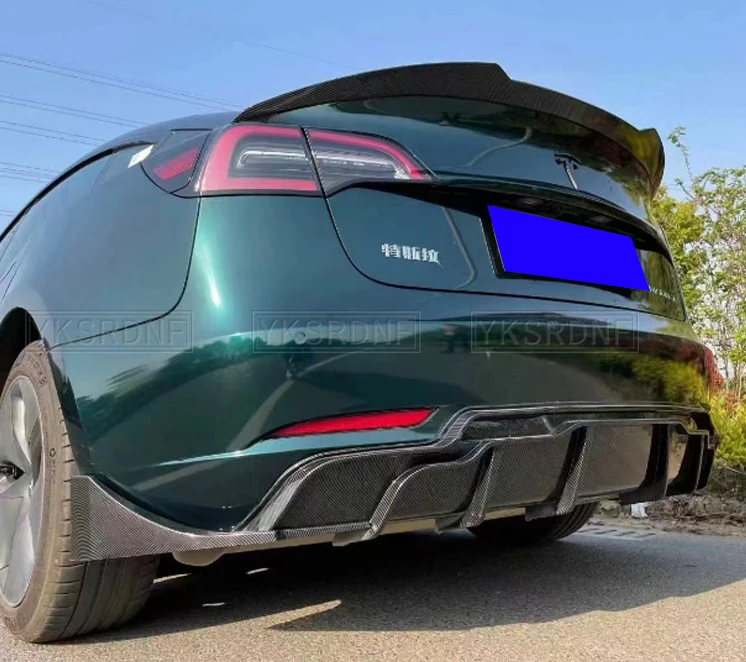 Kit difusor trasero y faldón delantero Tesla Model 3 2017-2023 - imagen 5