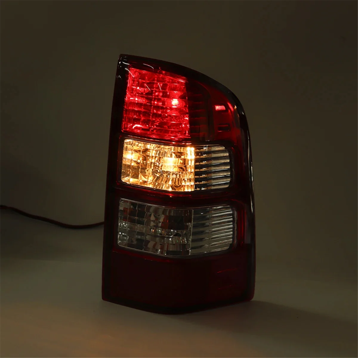 Piloto de freno trasero Ford Ranger Thunder luz 2006-2011 - imagen 3