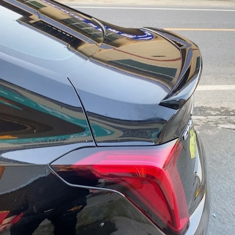 Alerón trasero carbono Cadillac CT5 2019-2023 - imagen 2