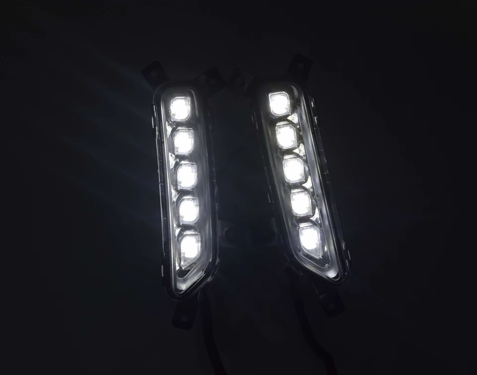 Vista frontal del sistema DRL para Baojun 730