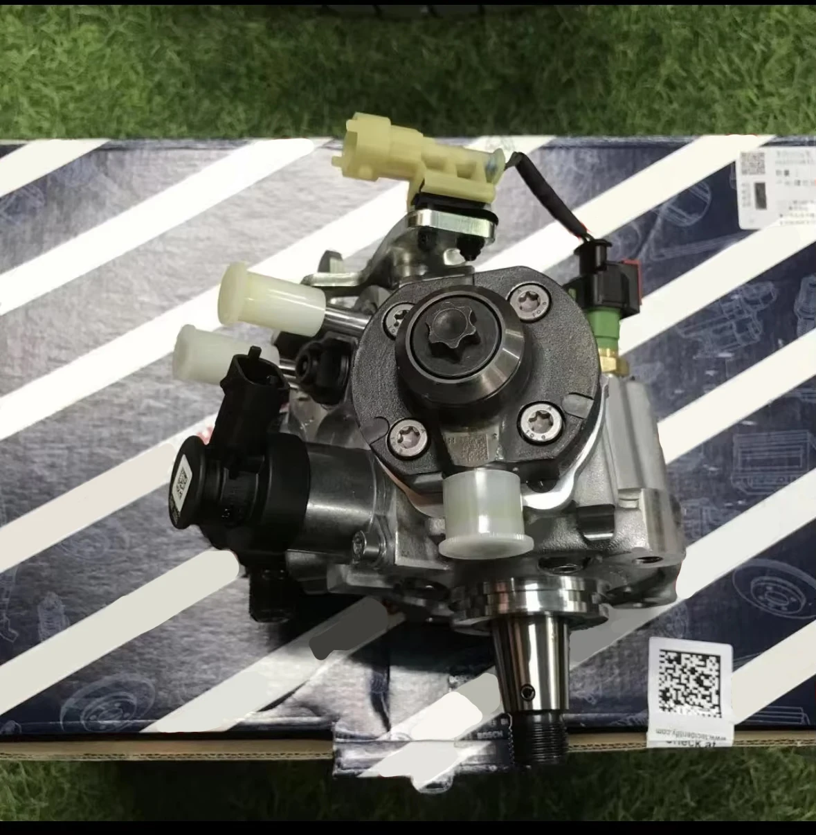 Bomba diesel BOSCH TDV6 para Land Rover Discovery 4 y Range Rover Sport - imagen 3