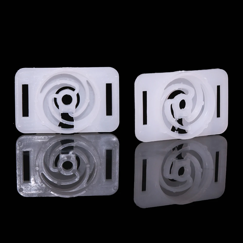 Soporte inferior blanco para panel embellecedor de puerta
