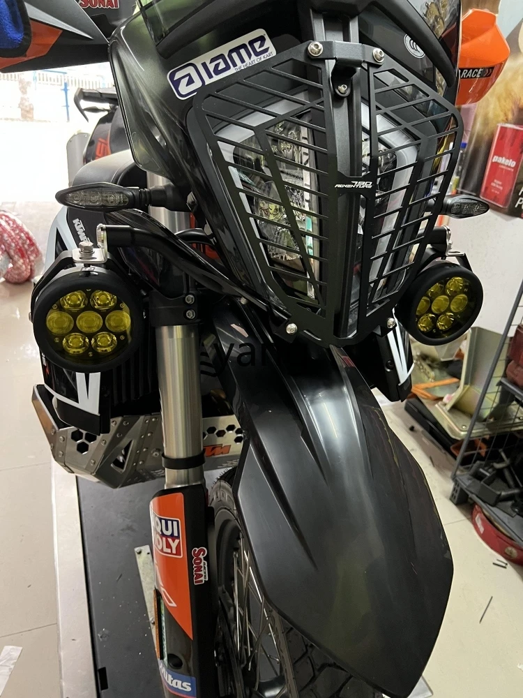 Malla protectora de faro CX 90ADV y 390ADV R en aluminio resistente - imagen 4