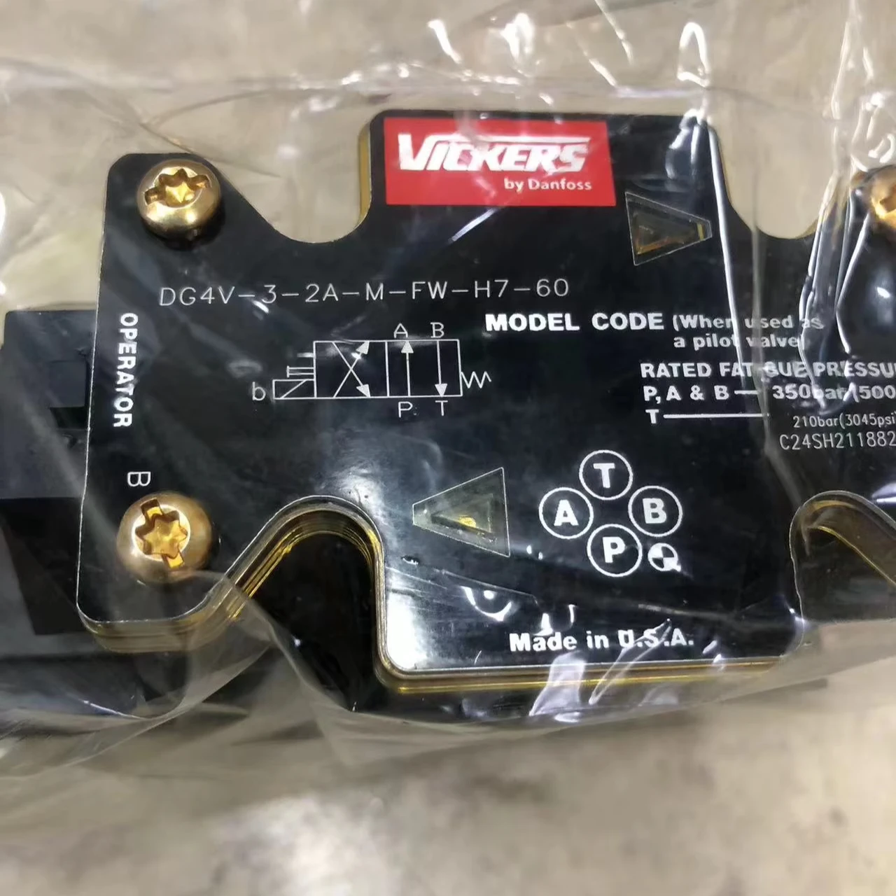 870464 DG4V-3-2A-M-FW-H7-60 DG4V 3 2A M FW H7 60 DG4V32AMFWH760 DG4V5-6CJ-MUH729 EATON 。 Origen de válvula solenoide IH DAN FOSS