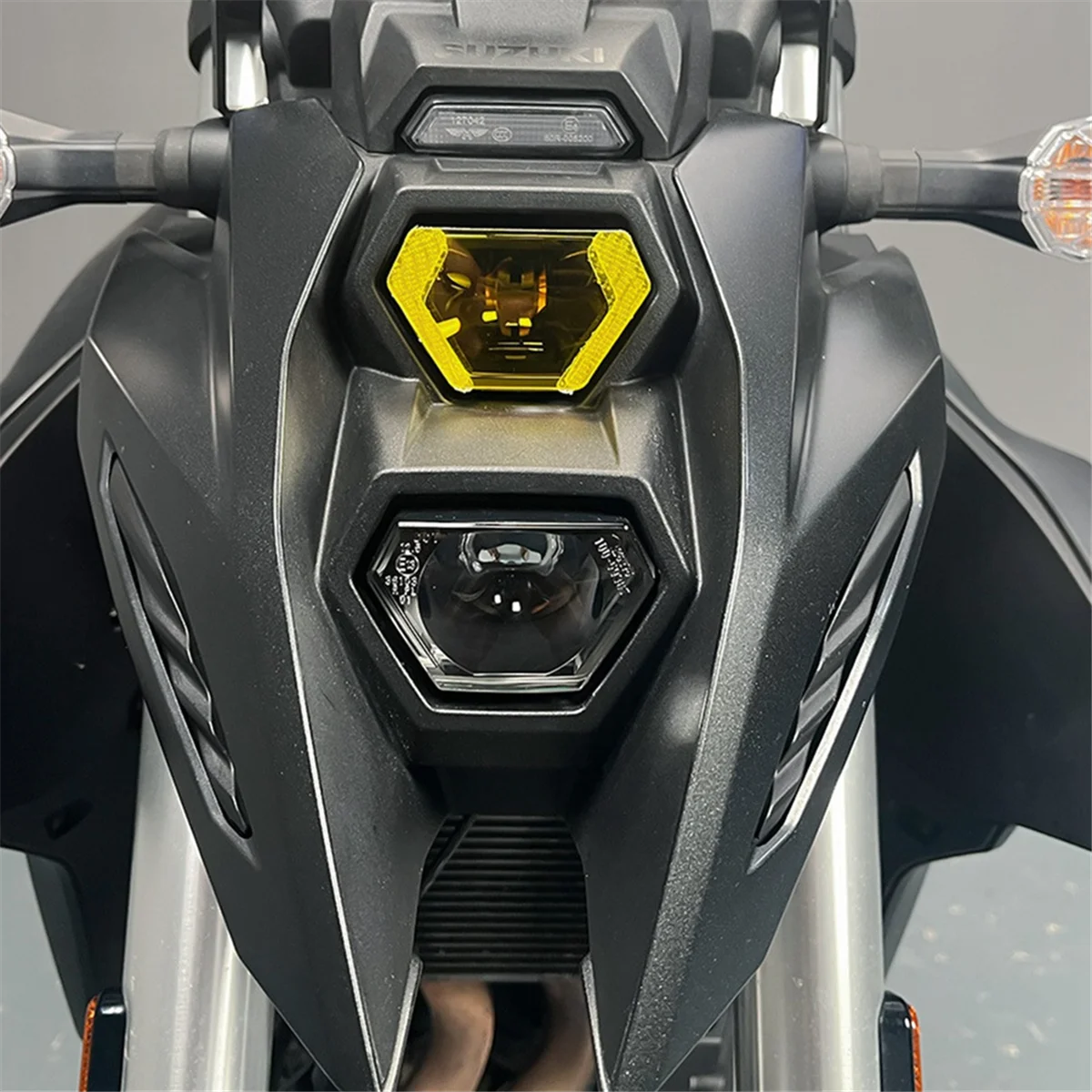 Protector de faro para motocicleta – Cubierta universal en amarillo - imagen 3