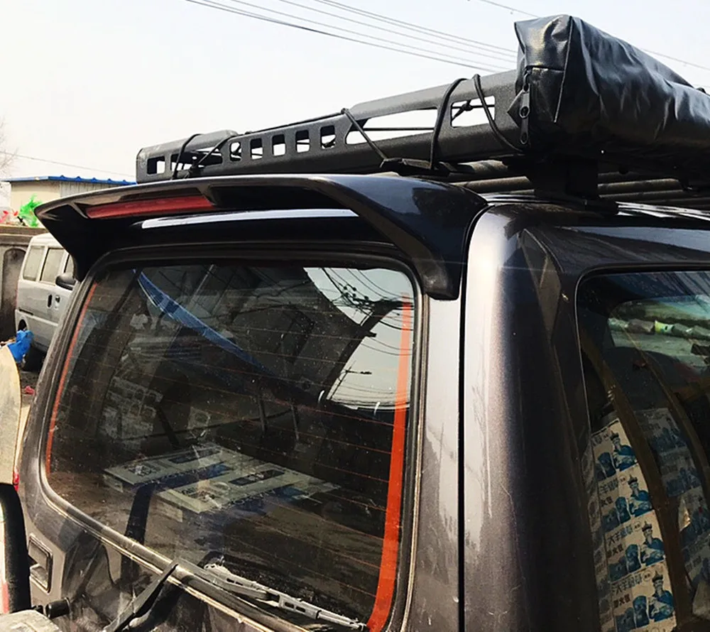 Vista posterior del accesorio exterior para Suzuki Jimny