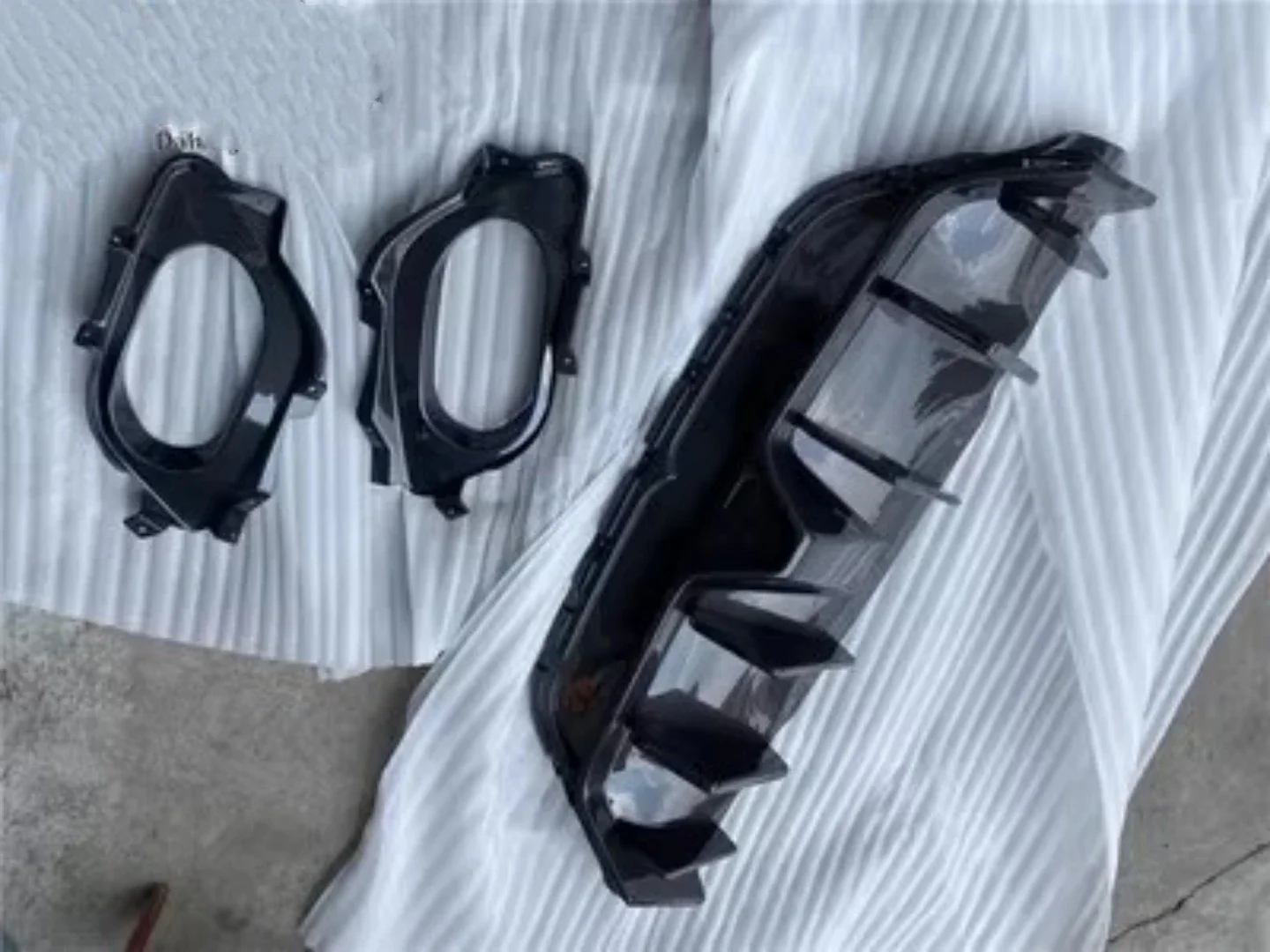 Parachoques trasero de carbono para Maserati Gran Turismo GTS - imagen 3