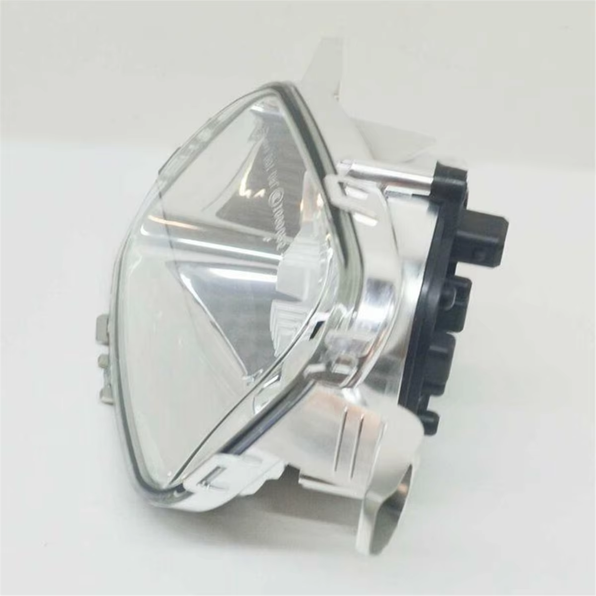 Lámpara antiniebla derecha Volvo XC90 MK1 – OEM 31383157 - imagen 2