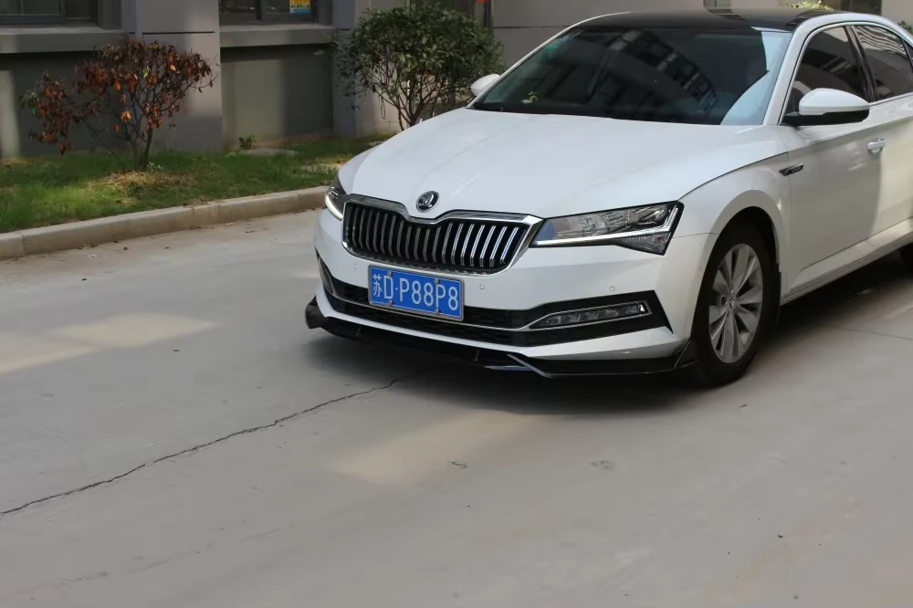 Labio de paragolpes delantero para Skoda Superb 2019-2020 - imagen 3