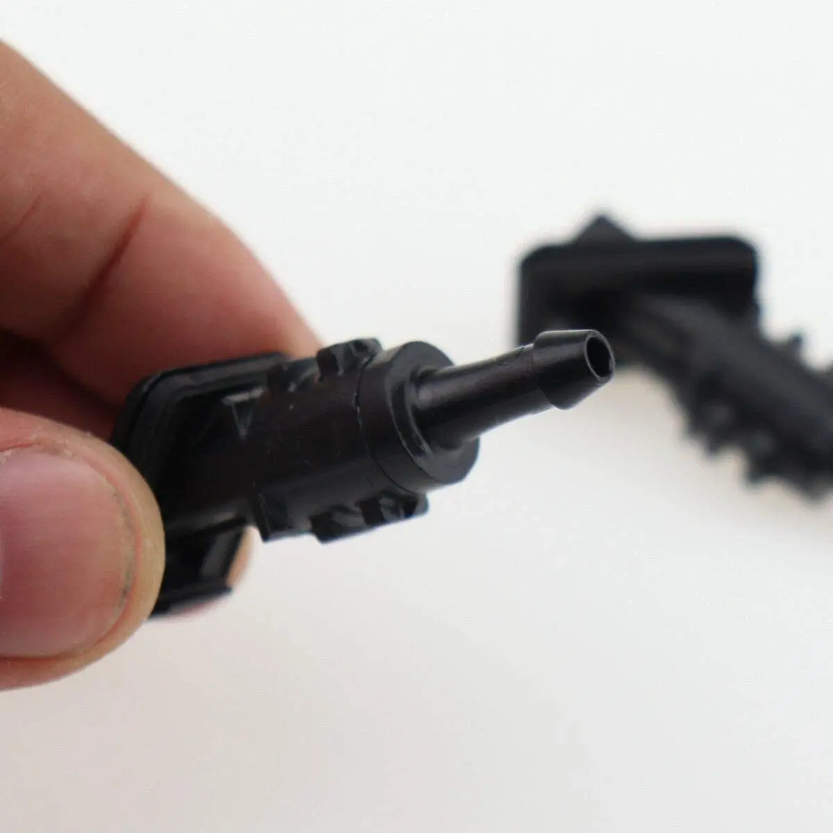 Boquilla limpiaparabrisas 986301 para Hyundai I30 y Kia Ceed 2006-2011 - imagen 5