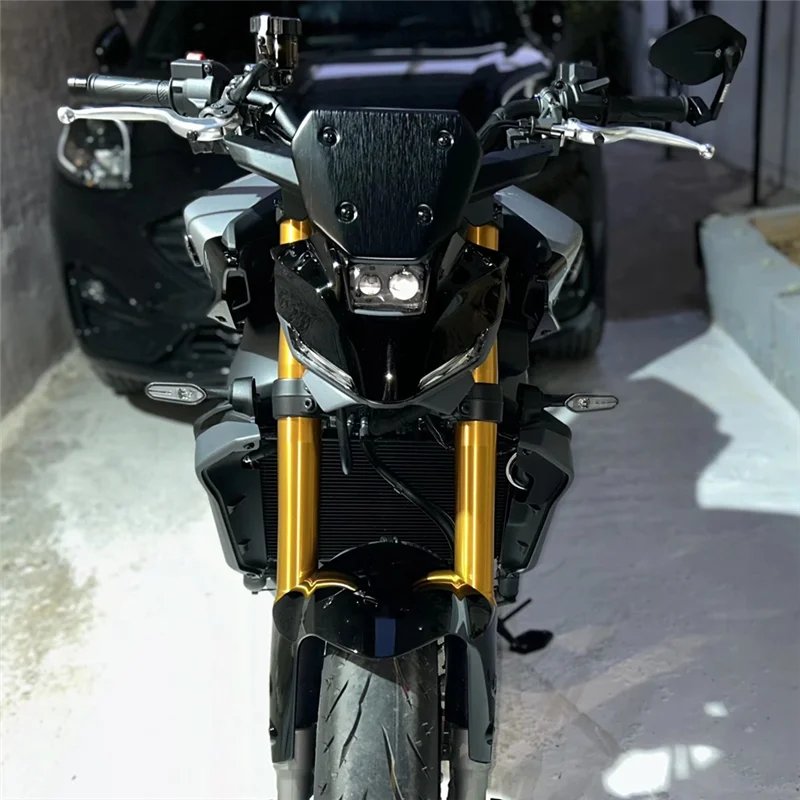 Parabrisas Yamaha MT09 SP 2024 con kit soporte - imagen 3