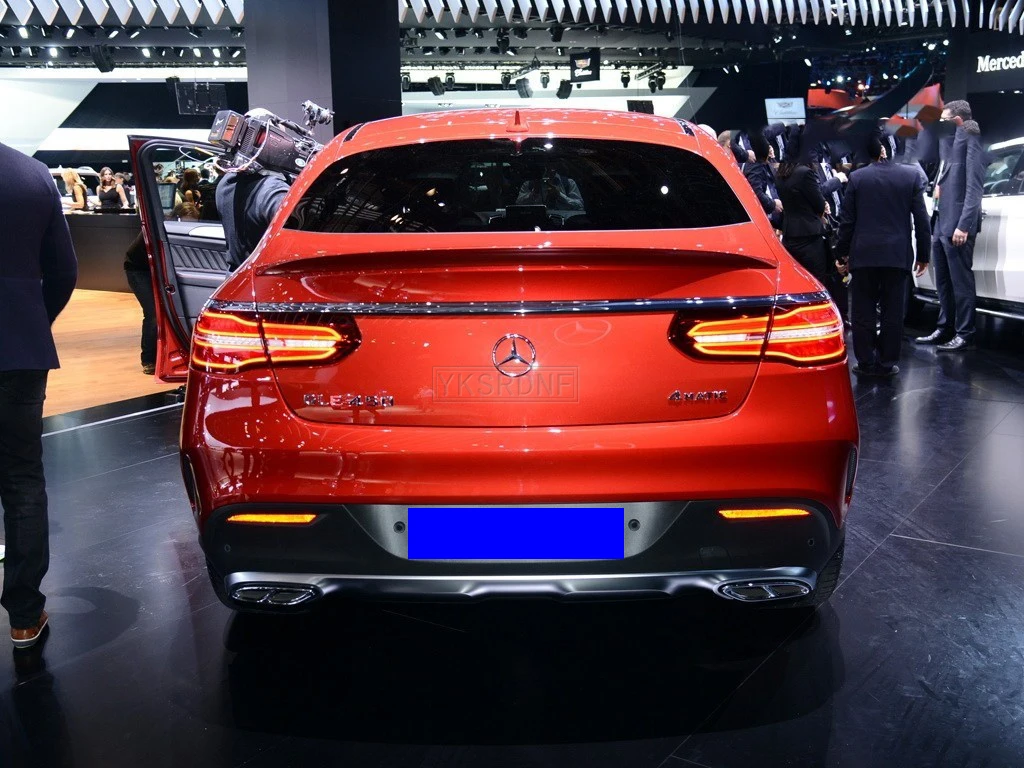 Spoiler trasero Mercedes GLE Coupé 2016-2018 - detalle adicional