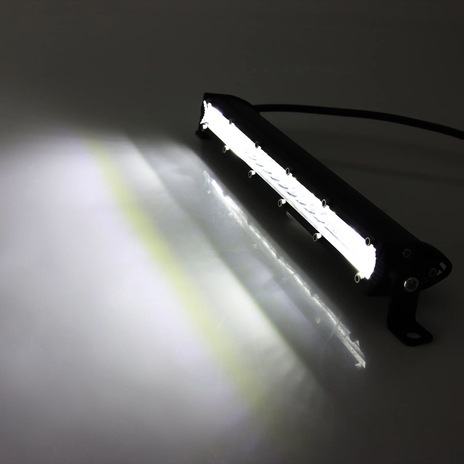 Faro LED trabajo 12V-24V Universal SUV Pick-up - imagen 2