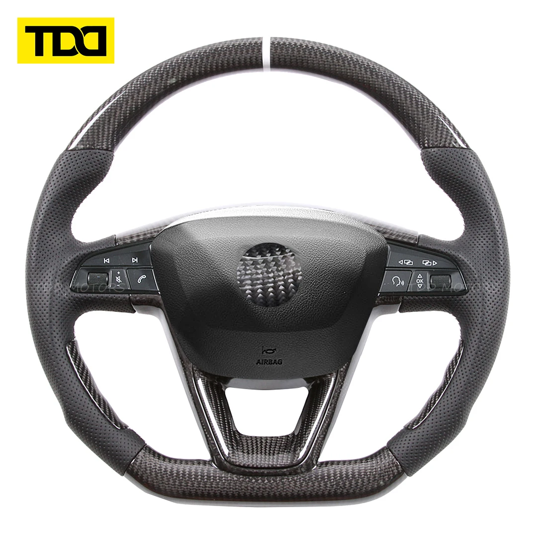 Volante TDD fibra de carbono con cuero perforado Seat León FR Cupra 5F - imagen 4