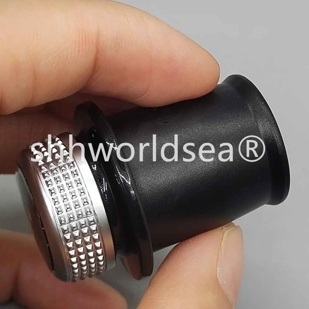 4H0919311 Cubierta antipolvo para encendedor Audi A3, A4, A5, Q3 y Q5 - imagen 5