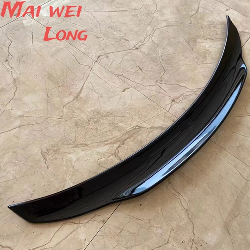 Alerón trasero Mercedes Clase C W206 negro brillante fibra de carbono - imagen 5