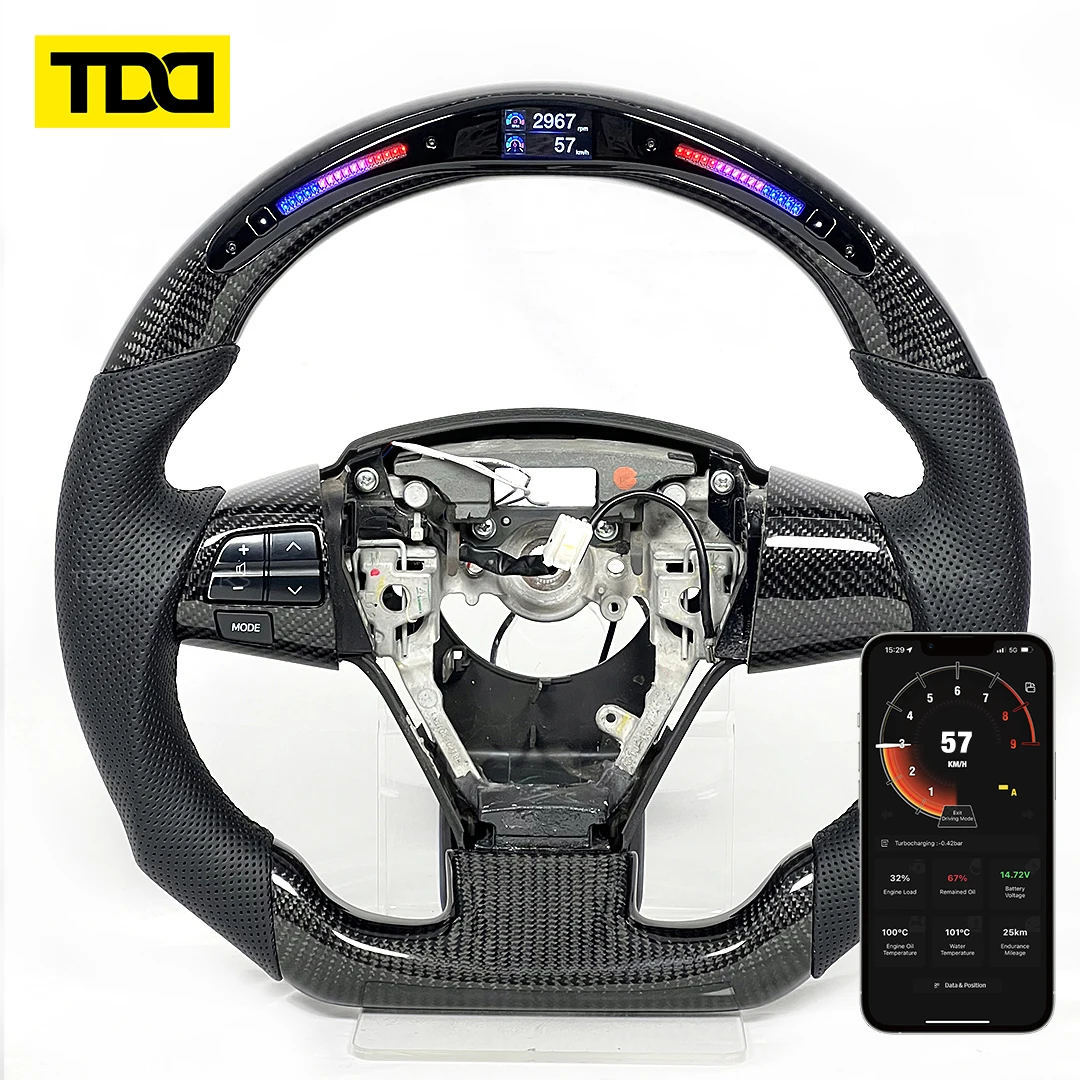 Volante deportivo con pantalla LED y fibra de carbono – Toyota Camry