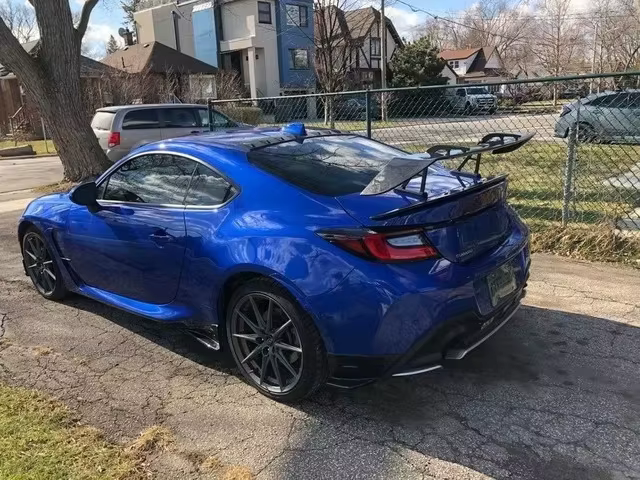 Alerón STI cuello de cisne de carbono para BRZ ZD8 y GR86 ZN8 - imagen 3