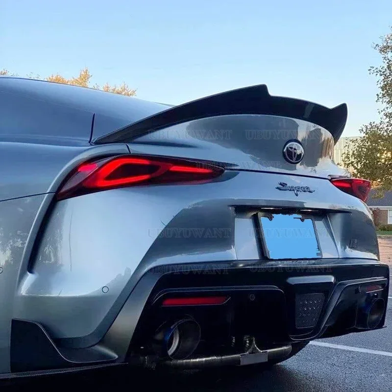 Alerón trasero V fibra de carbono – Toyota Supra A90 MK5 tuning deportivo - imagen 3