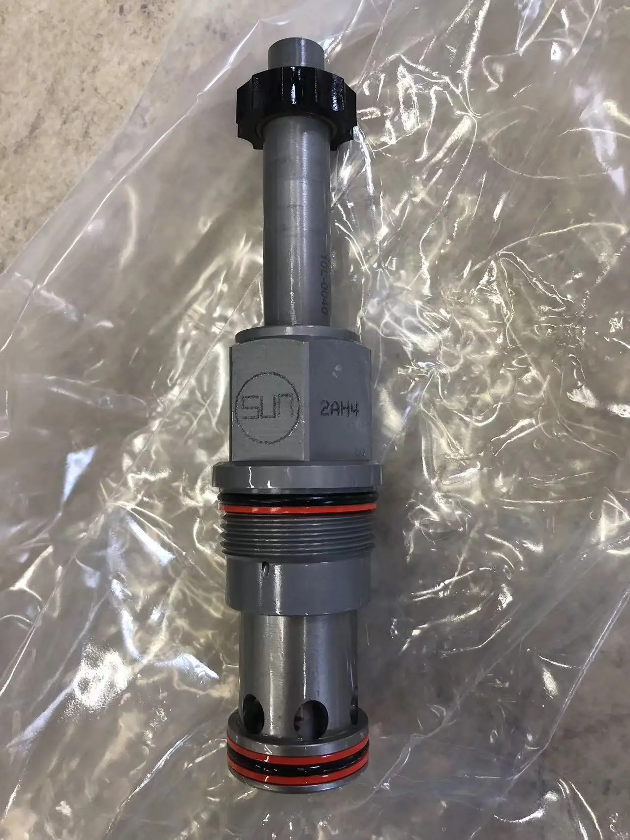 DFEI-MCN DFEIMCN DFEIMCN224 SUN Hydraulics Válvula de popet direccional de 2 vías, 2 etapas y solenoide - flujo 1-2 (740 Series) - imagen 3