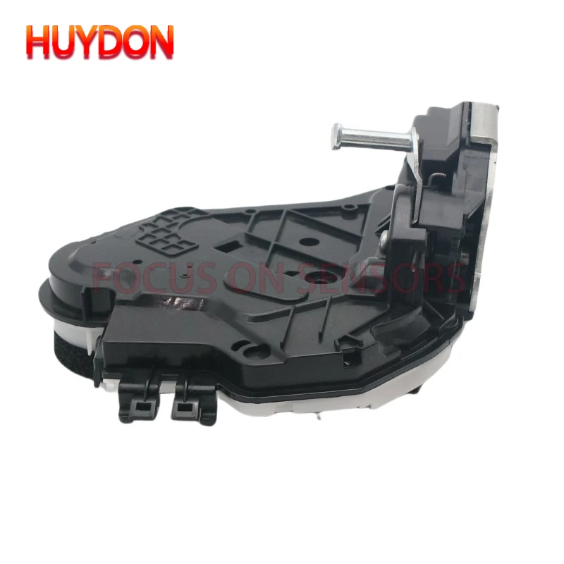 69060-0E030 Actuador cerradura trasera izquierda – Toyota Tundra - imagen 4