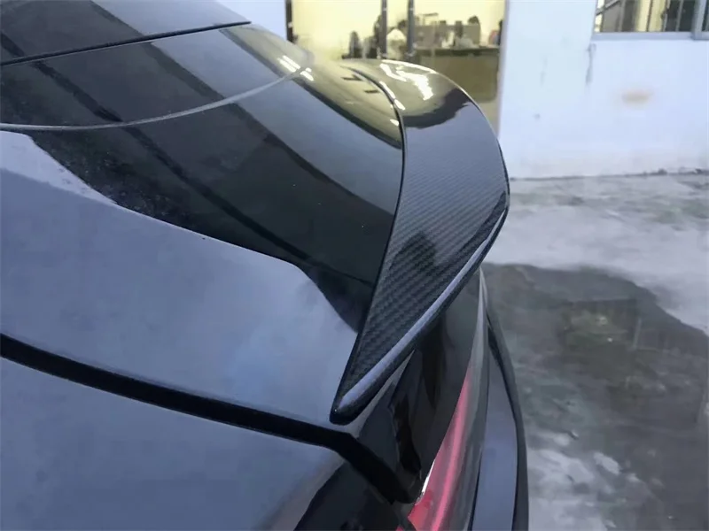 Alerón fibra de carbono Porsche Cayenne Coupe 2020-2022 - imagen 3
