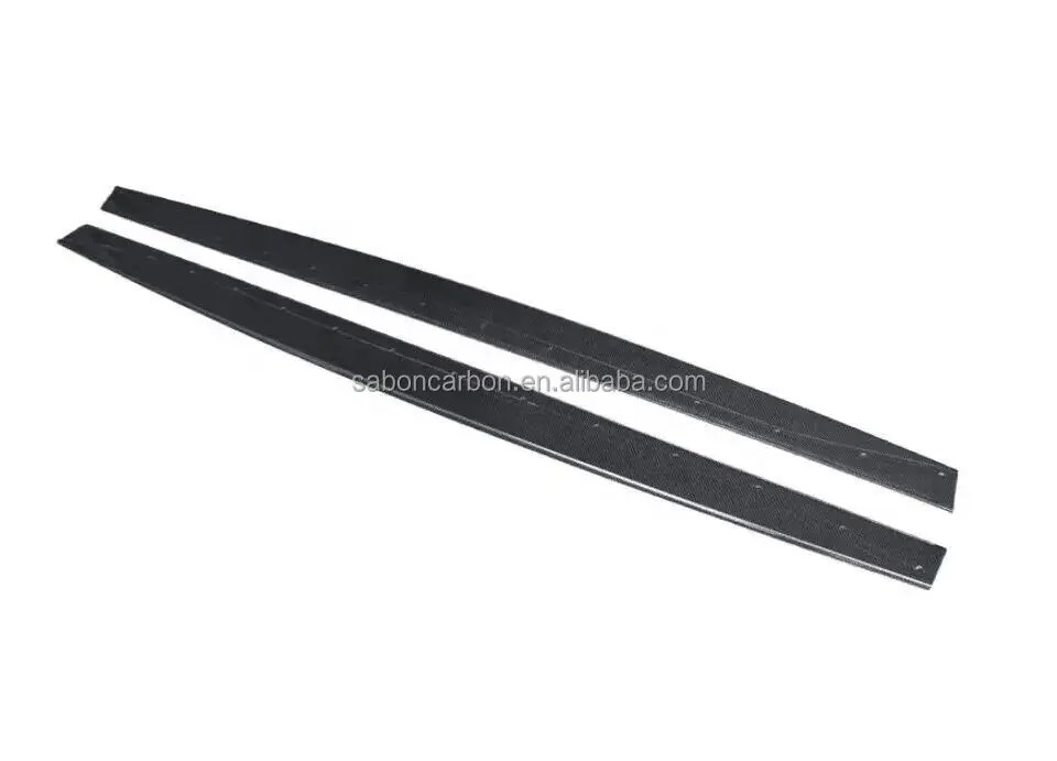 Vista lateral de los accesorios para BMW F80 M3 y F82 M4