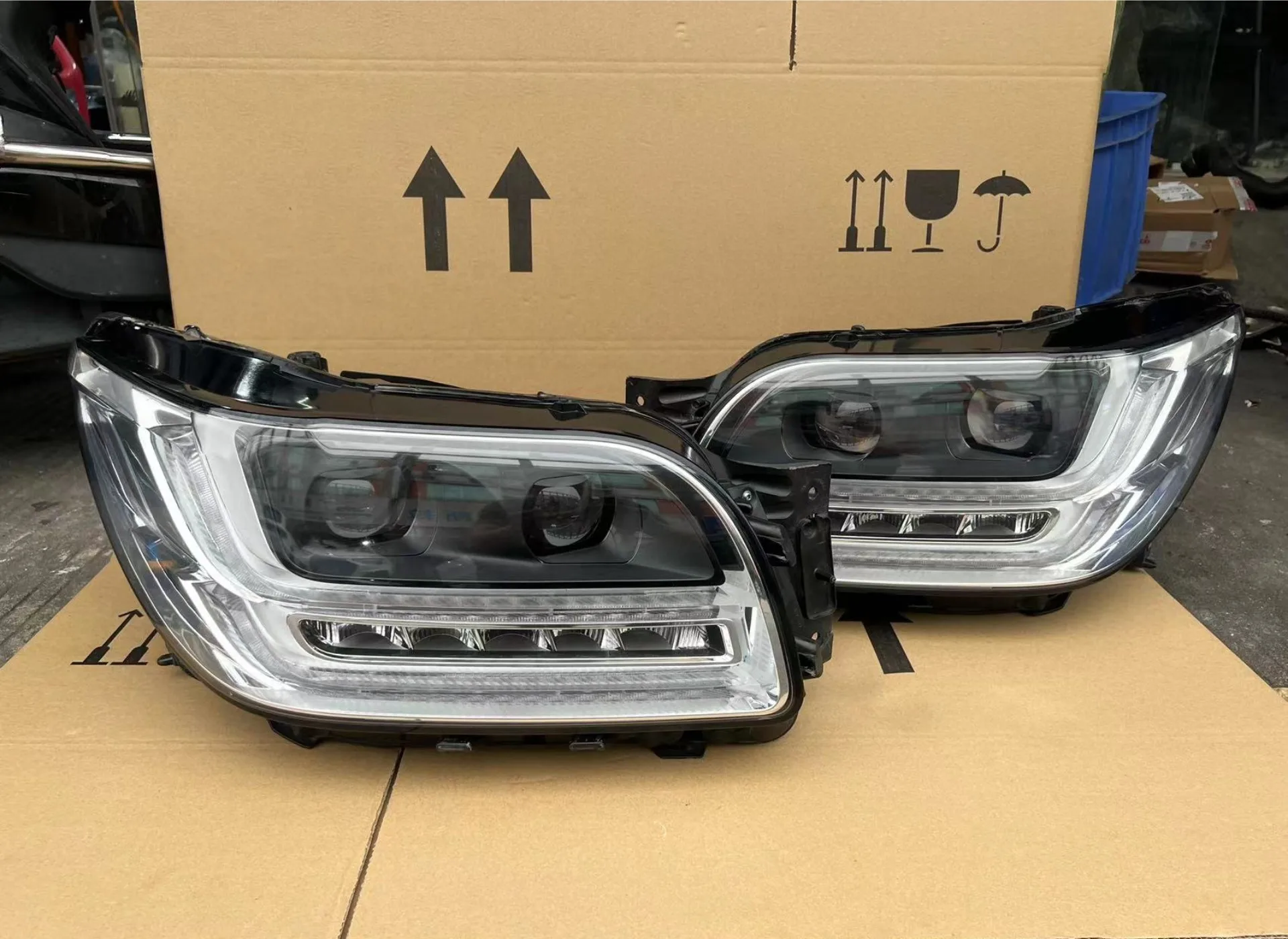 Conjunto de faros delanteros RQXR para Lincoln Navigator