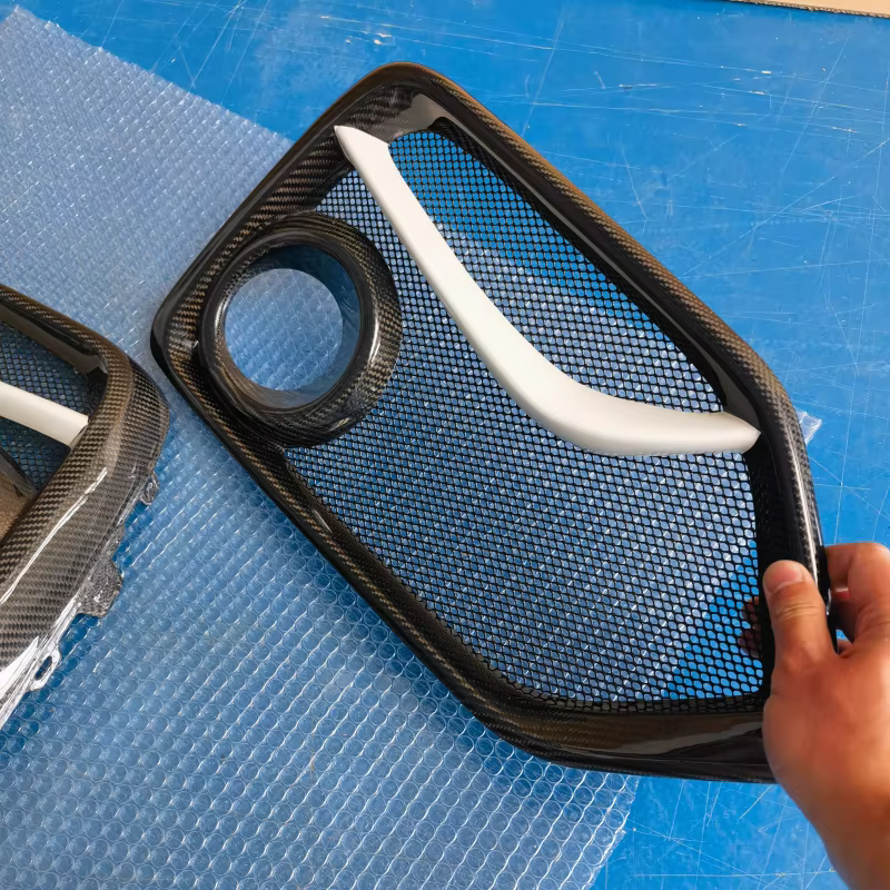 Tapa antiniebla de fibra de carbono para Honda Civic FK7 - imagen 3