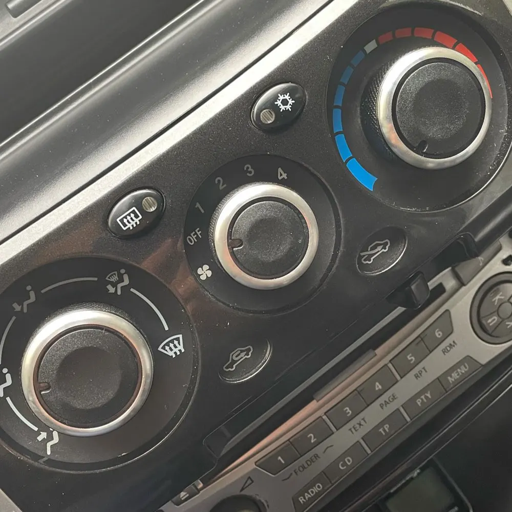 Perilla Aire Acondicionado Aluminio – Mitsubishi Triton 2006-2014 - imagen 5