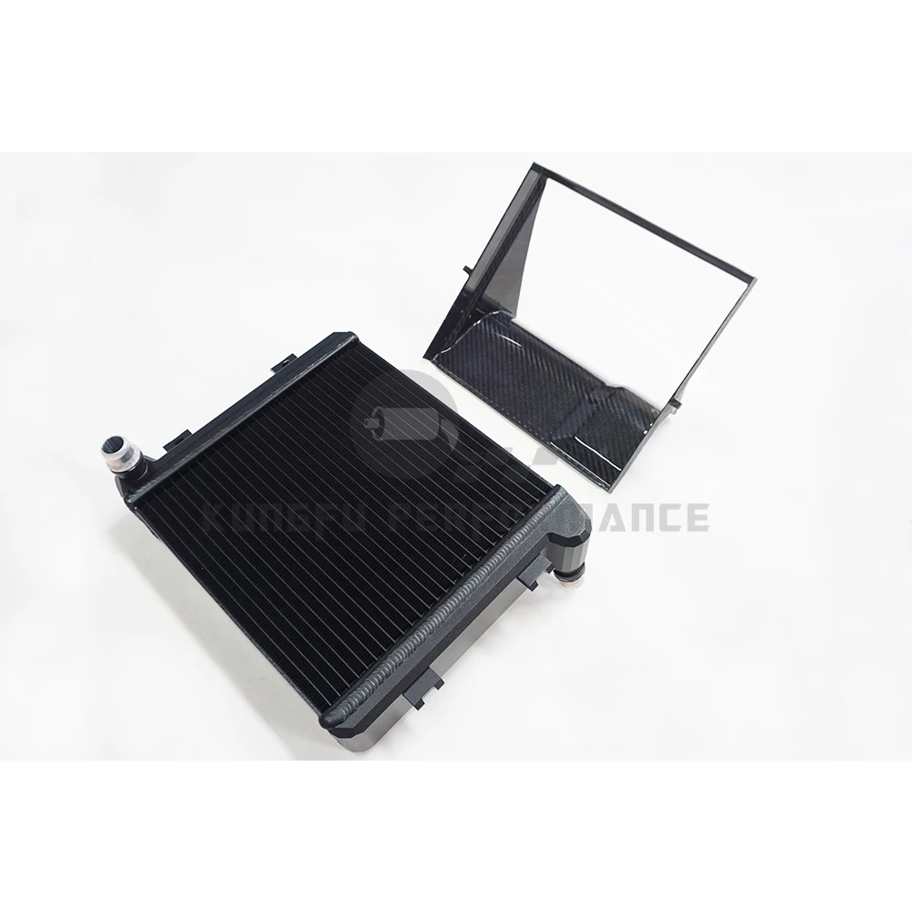 Intercooler fibra carbono KUNGFU Performance Mercedes AMG C63 W205 GLC63 - imagen 2