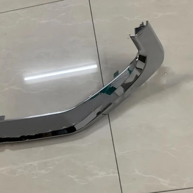 Moldura cromada rejilla Lexus LX570 2015-2020 – Kit decoración parachoques - imagen 5