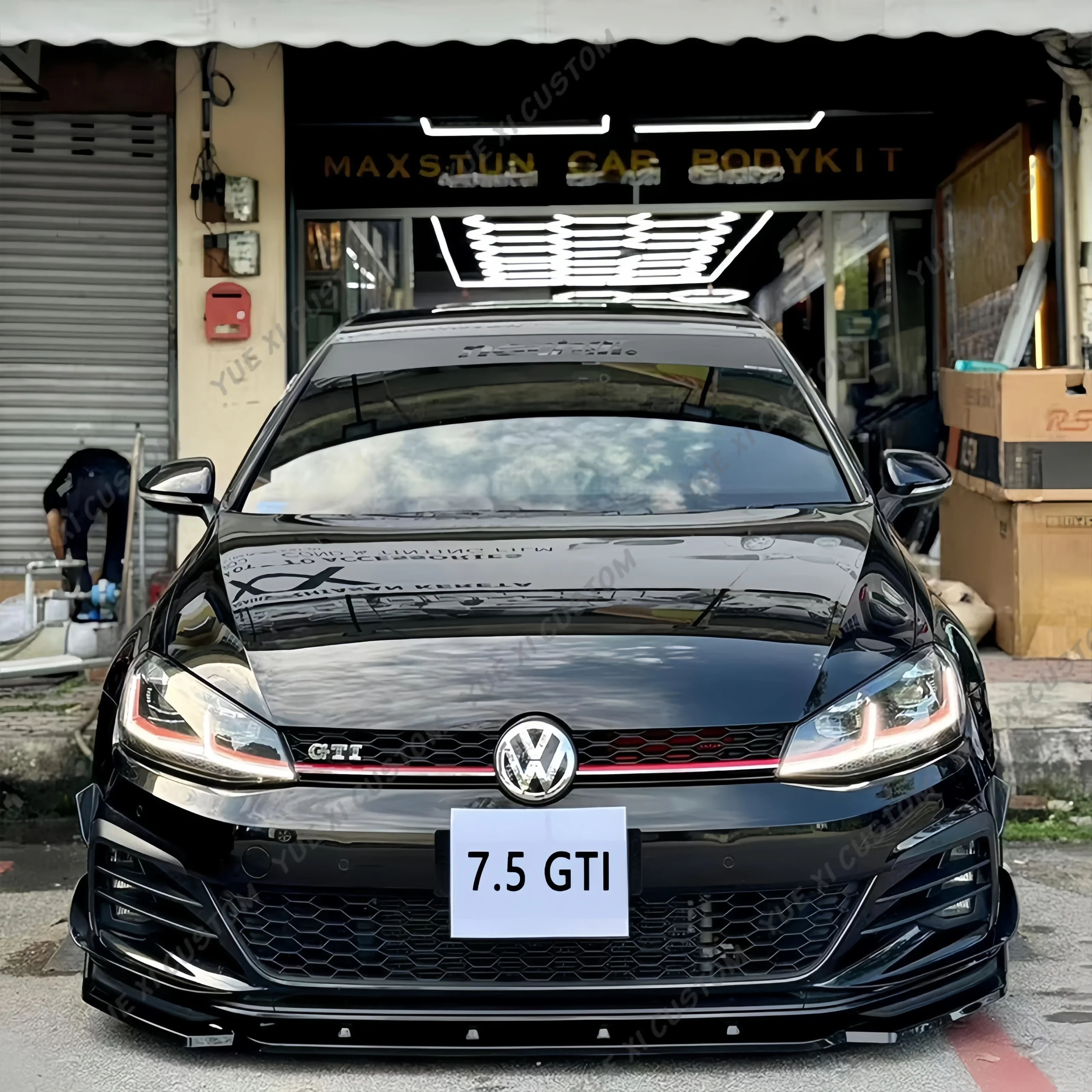 Labio delantero estilo Maxton para VW Golf 7.5 GTI/GTD 2017-2020 - imagen 2