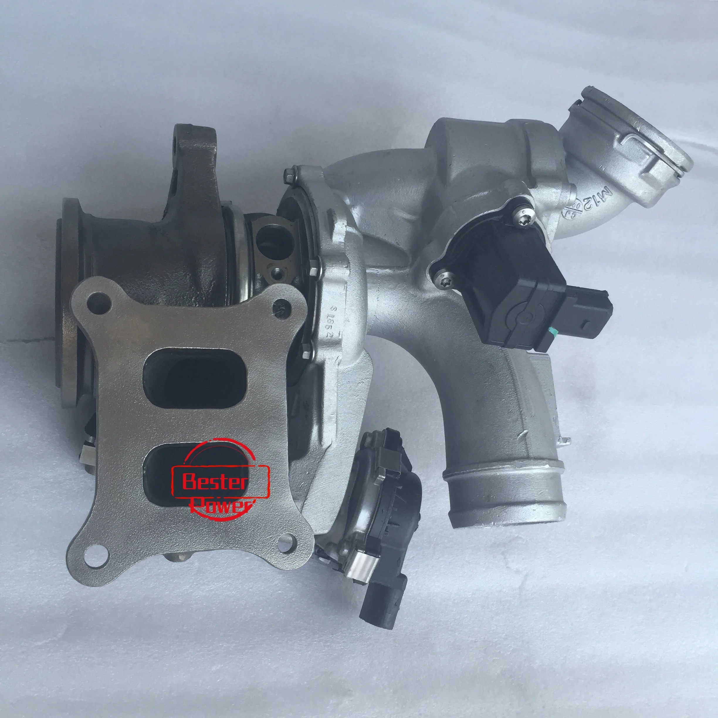 Vista frontal del turbo 06K145702T