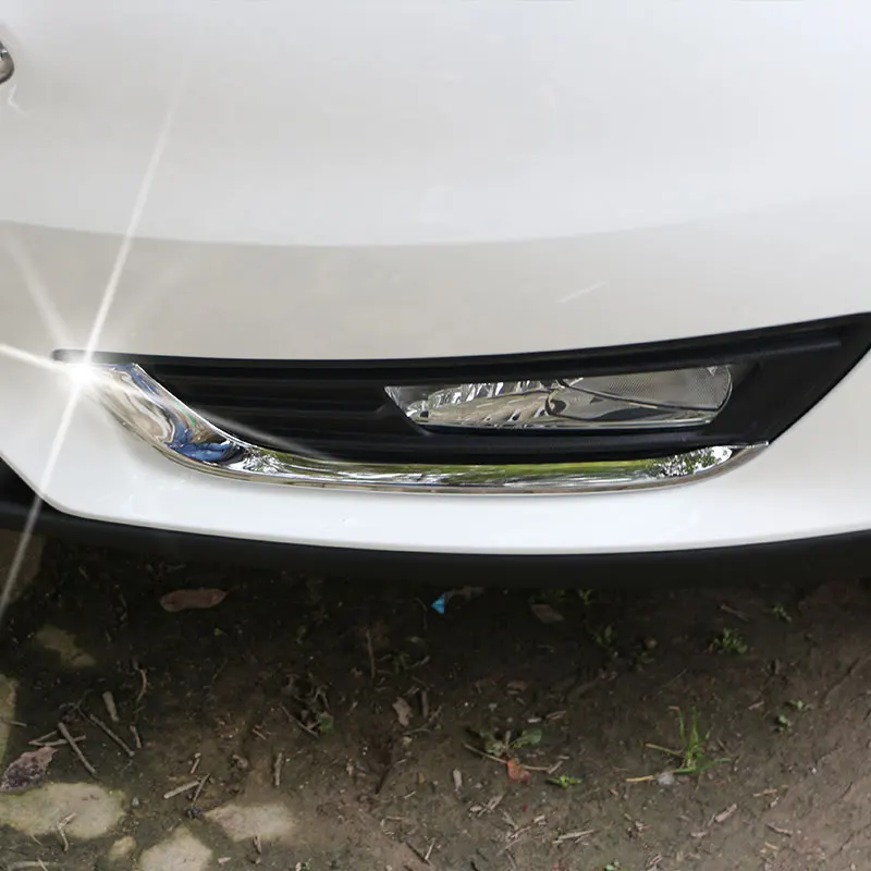Embellecedores adhesivos antiniebla cromados Ford Focus MK3 2015-2018 - imagen 3