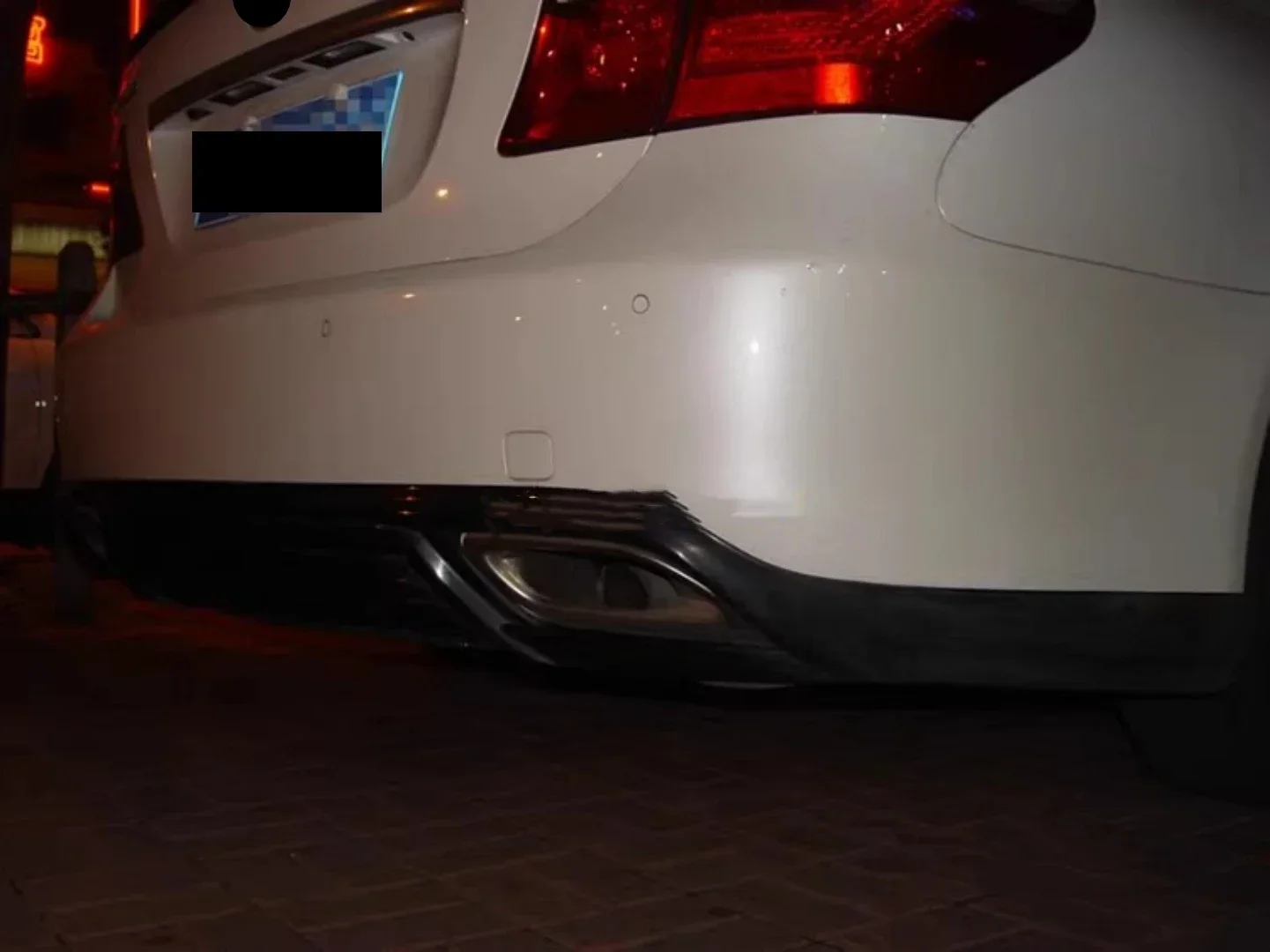 Kit de faldones laterales para Lexus LS460 y LS600 Tuning - imagen 5