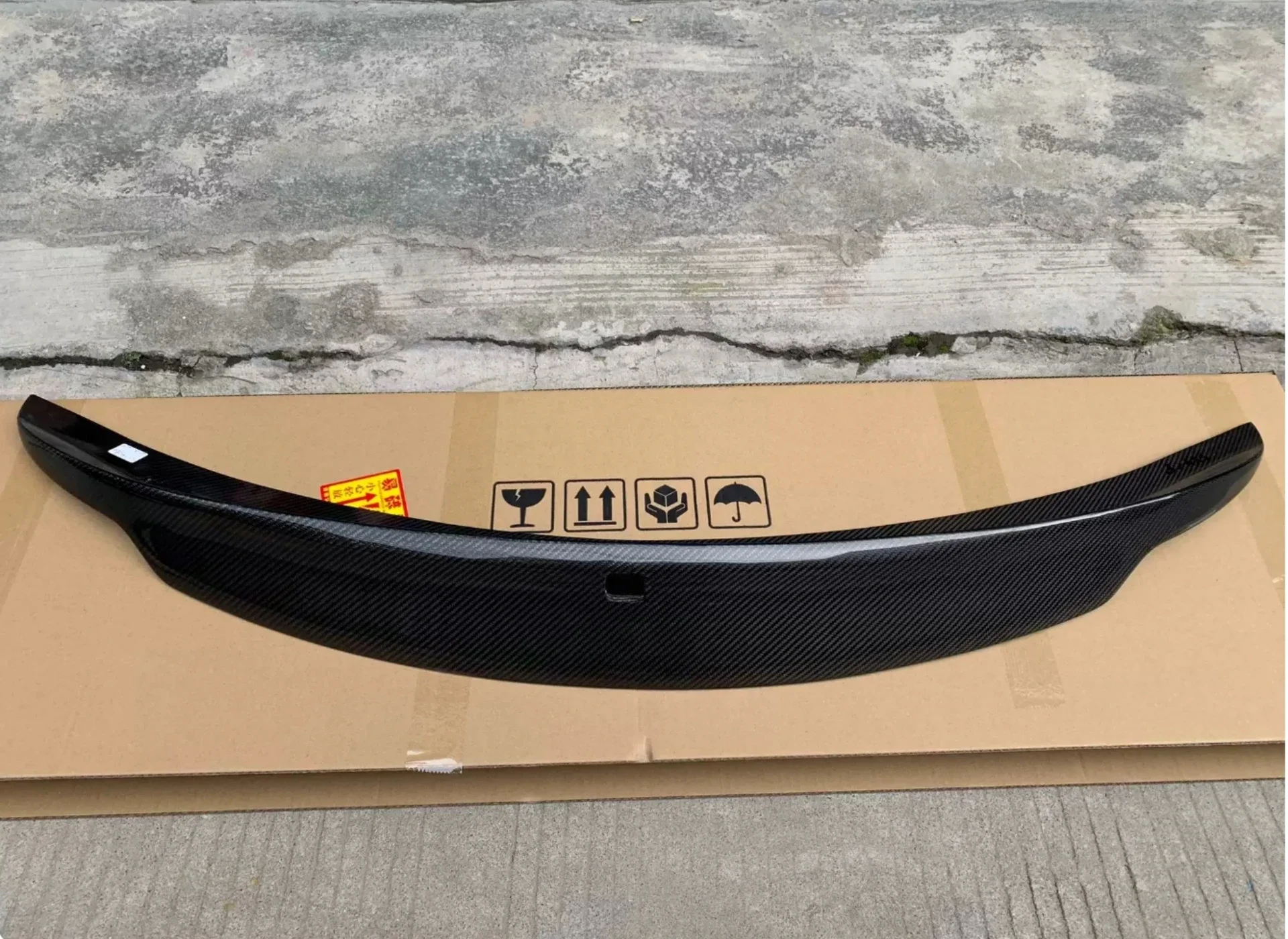 Kit de carrocería de ala trasera de fibra de carbono para Infiniti G37