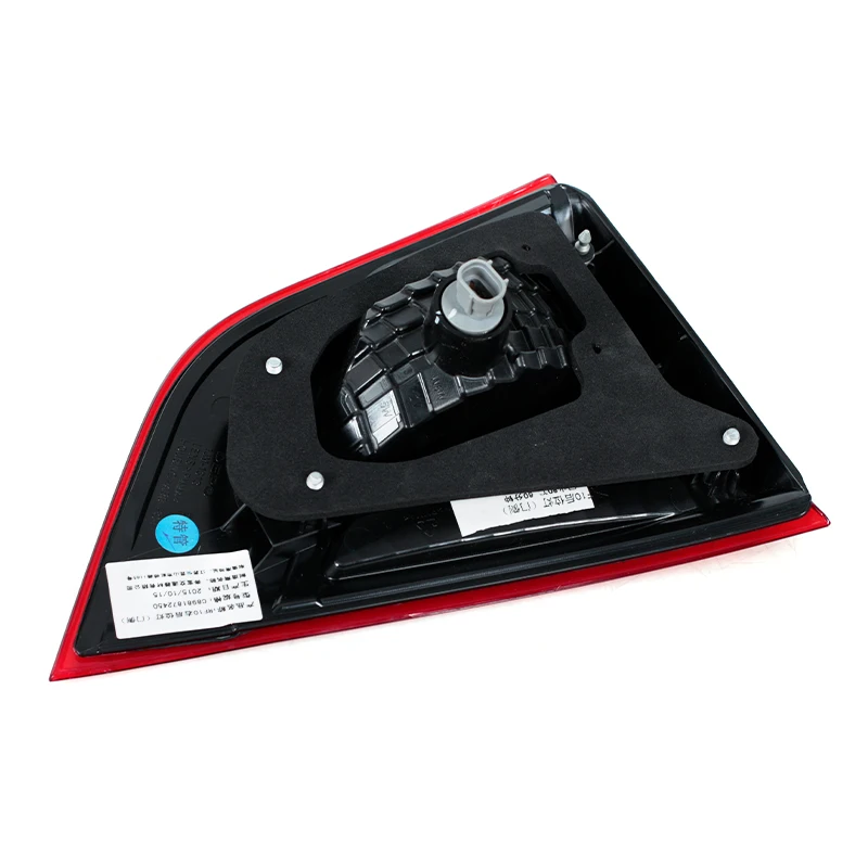 Piloto trasero interior Isuzu MU-X 2013-2017 con freno e intermitente - imagen 5