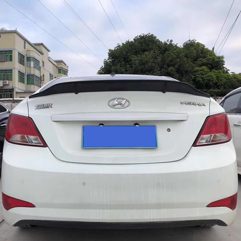 Alerón trasero fibra de carbono estilo R Hyundai Verna 2010-2016 - imagen 2